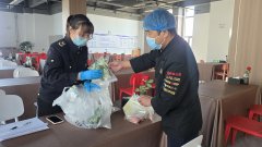 <b>护航“十六运” 包头市市场监管局全力保障冰球</b>